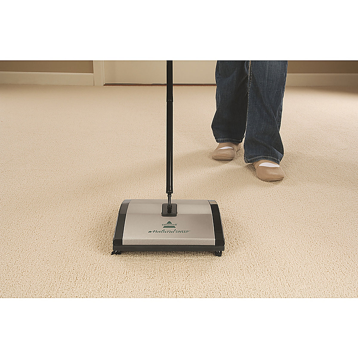 Bissell 92N0 Natural Sweep Bagless Cordless Standard Filter Mechanical Sweeper