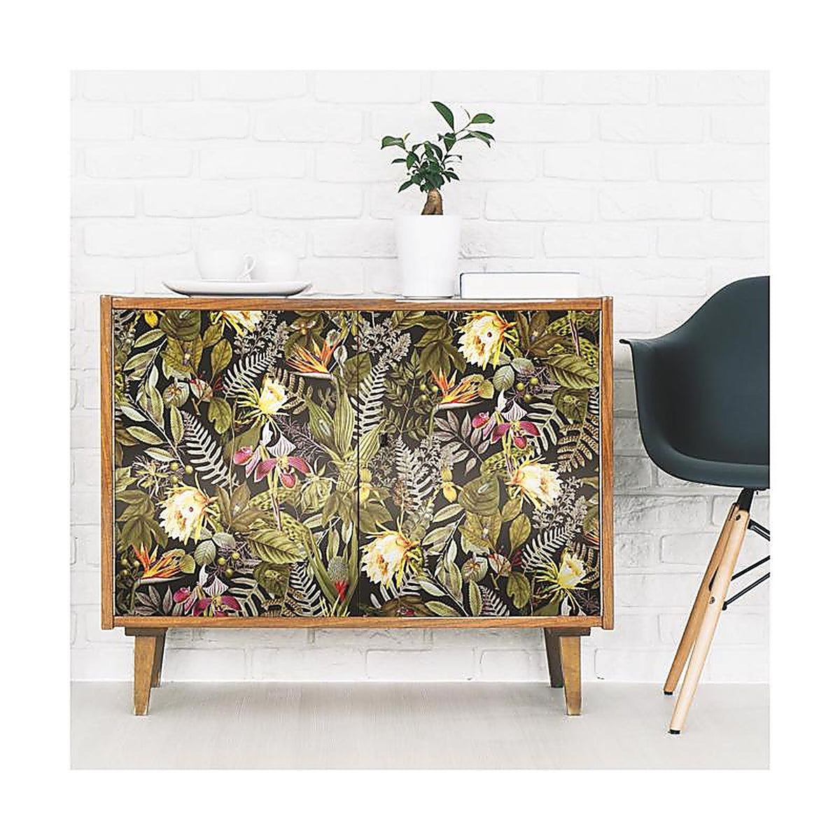 RoomMates - RMK11450WPZ - 20.5 In. W X 198 In. L Peel and Stick Wallpaper