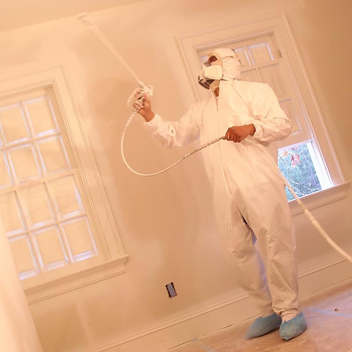 Supertuff - 09905 - Polypropylene Coveralls White XL 1 Pack