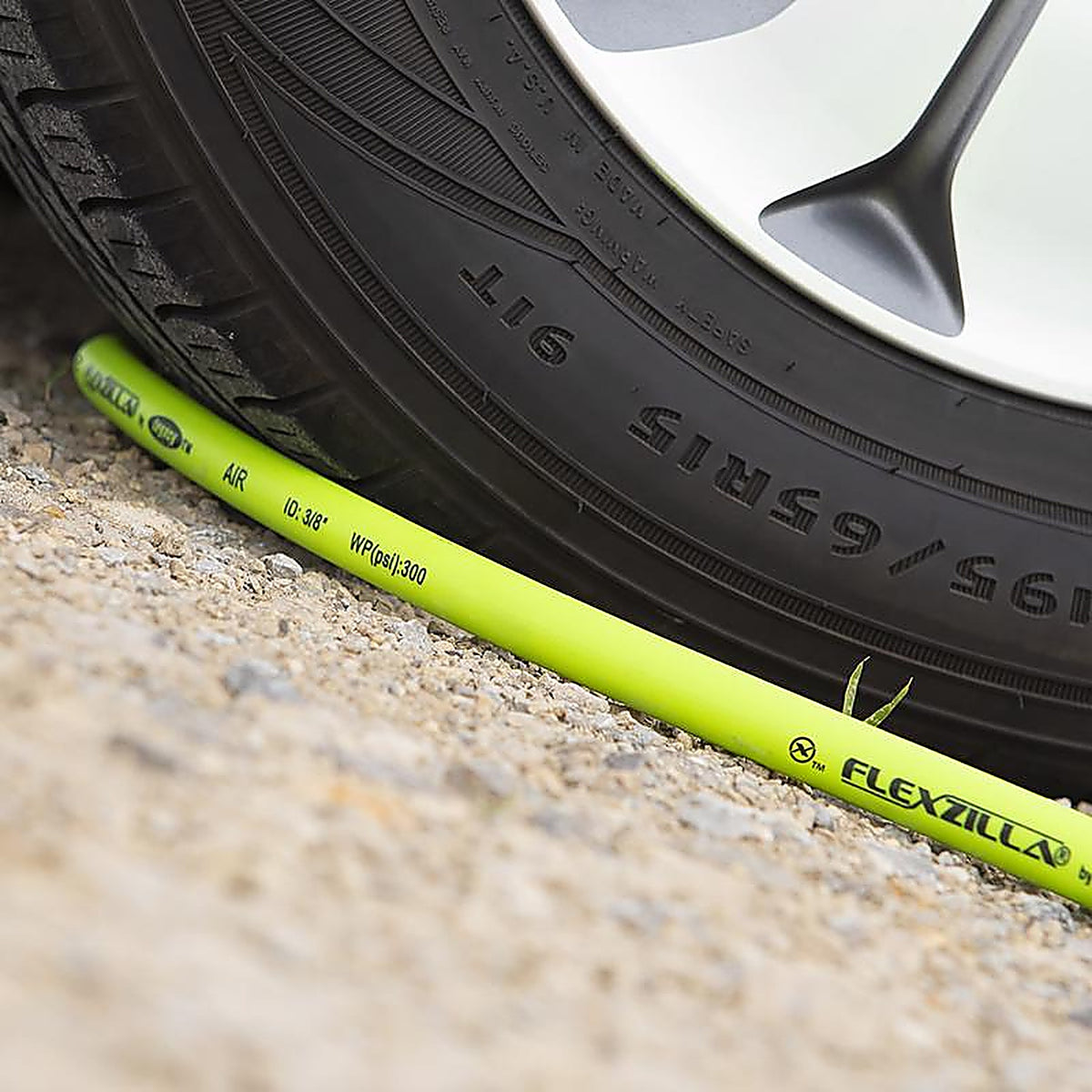 Flexzilla HFZP3825YW2 Pro 25 ft. L x 3/8 in. Dia. Hybrid Polymer Air Hose 300 psi Zilla Green