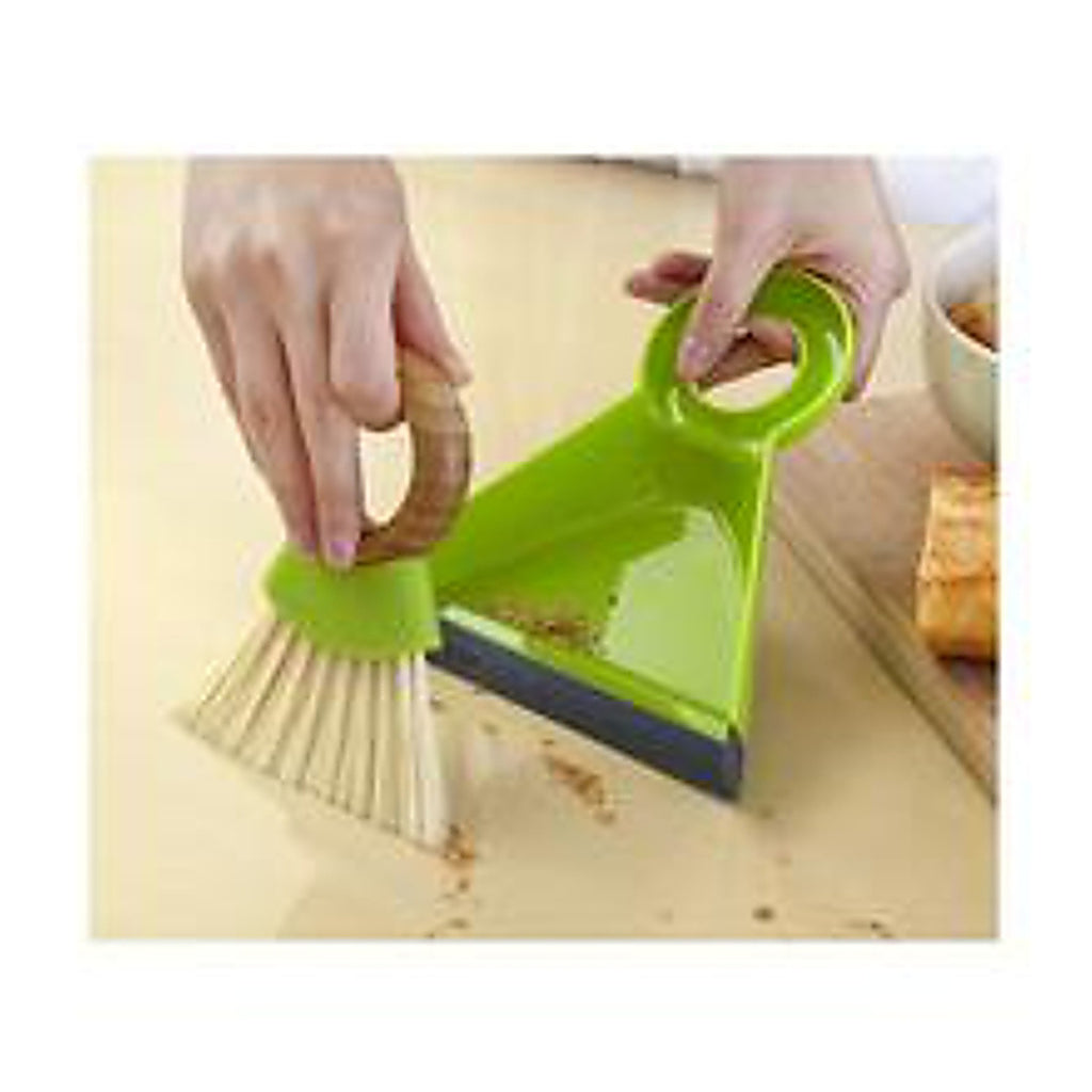 Full Circle FC14608 Tiny Team Plastic Mini Dustpan and Brush Set