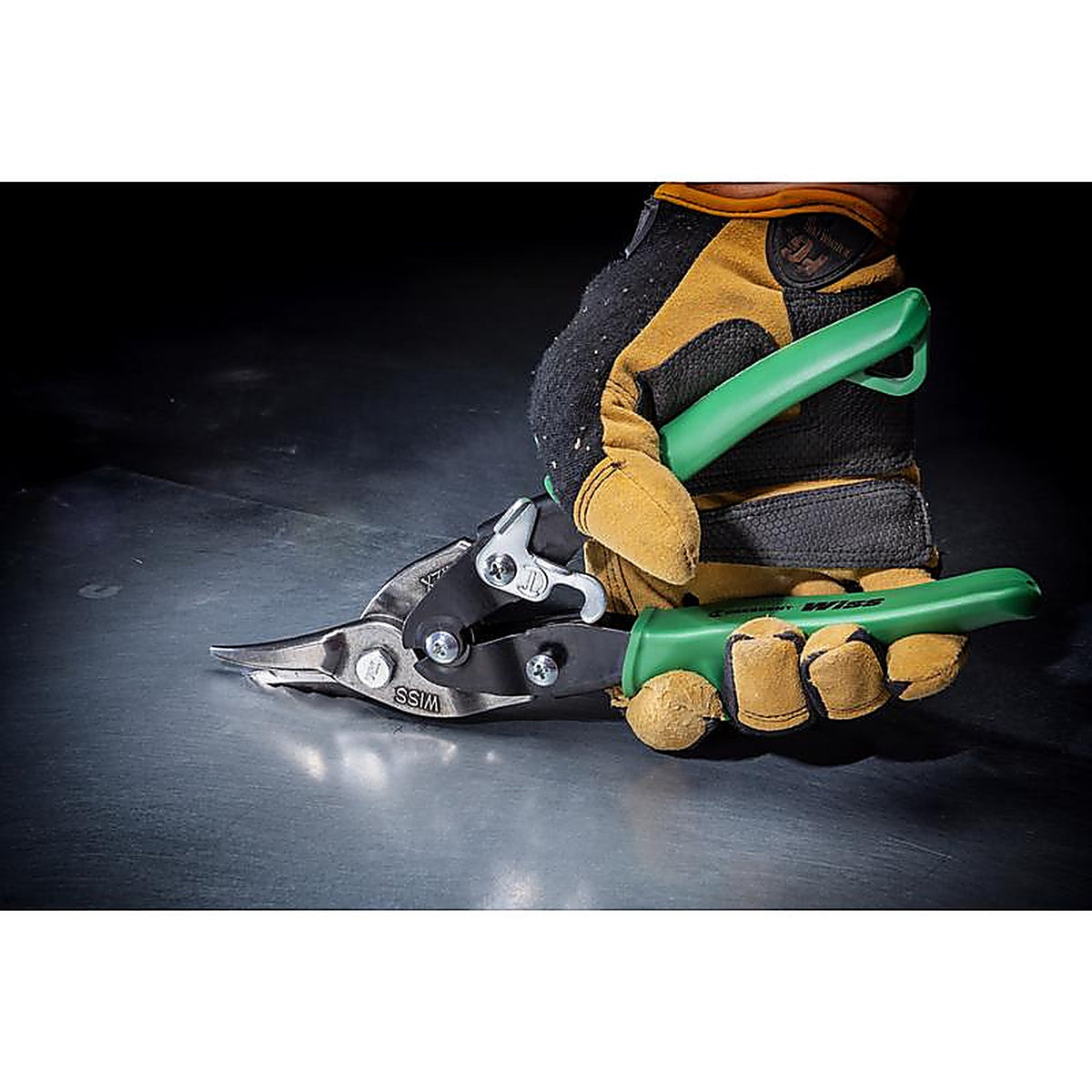 Crescent - M2R - Wiss 9-3/4 In. Stainless Steel Right Compound Action Aviation Snips 18 Ga. 1 Pack