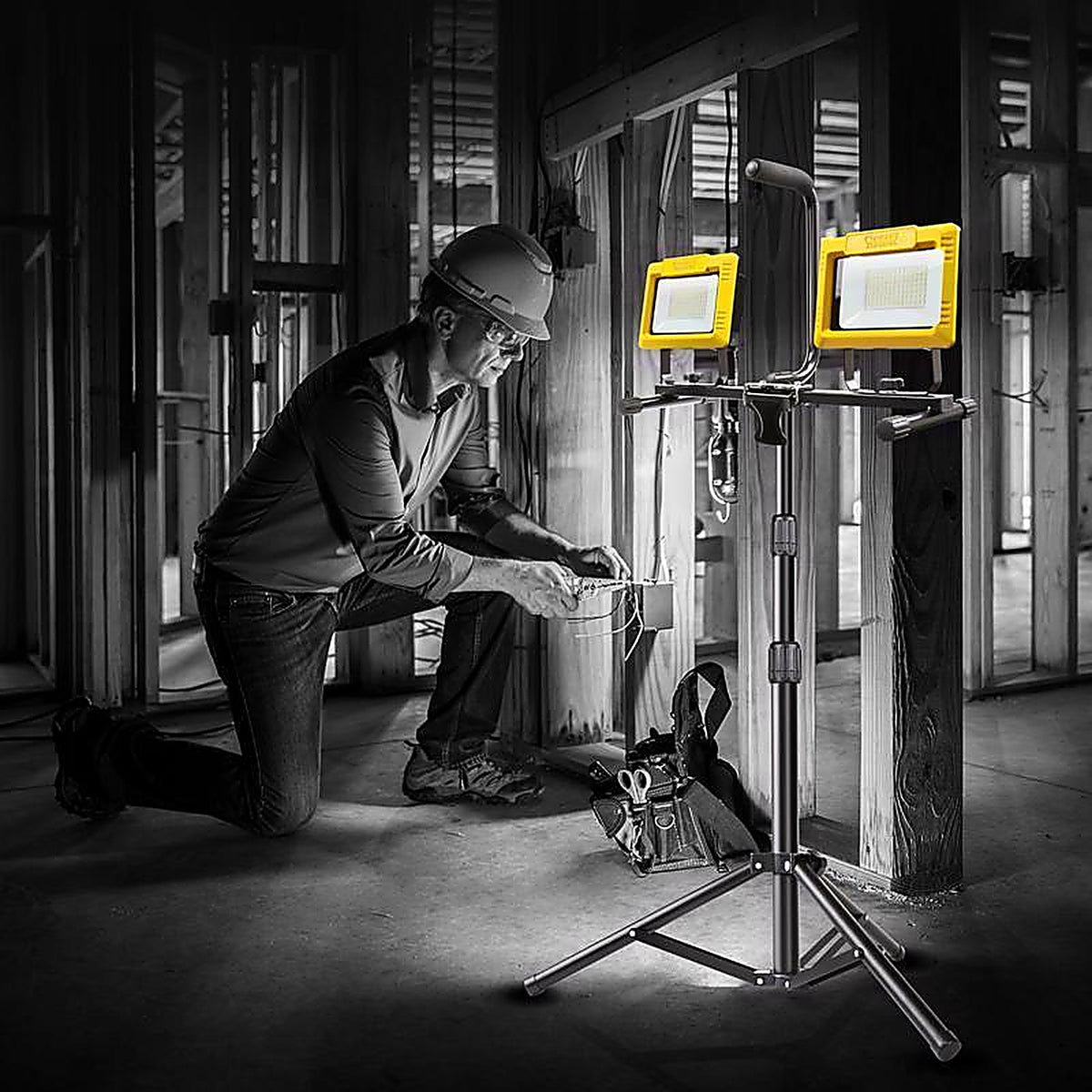 Feit Electric WORK12000XLTPPL Pro Series 12000 lm LED Corded Tripod Work Light