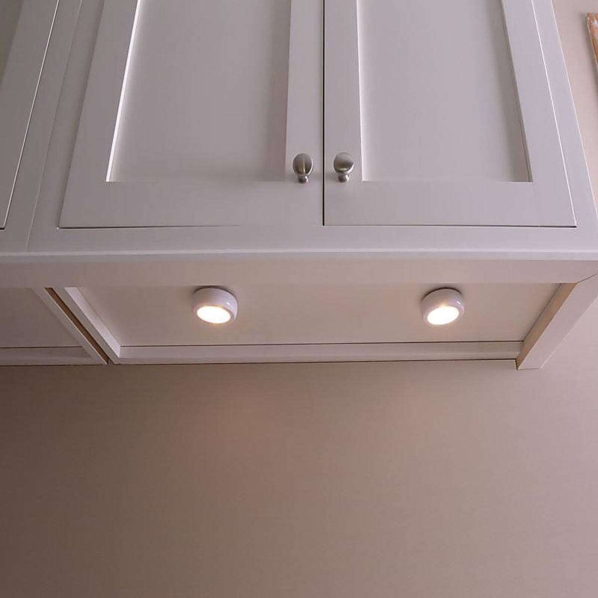 Westek BL-PUTN-W3 White Battery Powered LED Puck Light 3 pk