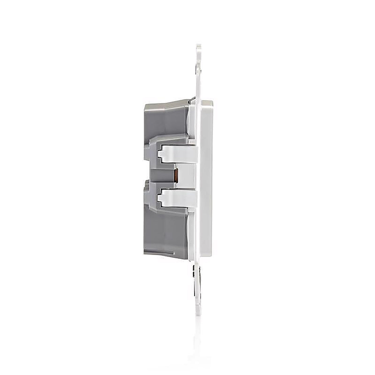 Leviton - E5325-0SW - Lever Edge 15 Amps 125 V White Tamper Resistant Outlet 5-15R 1 Pack
