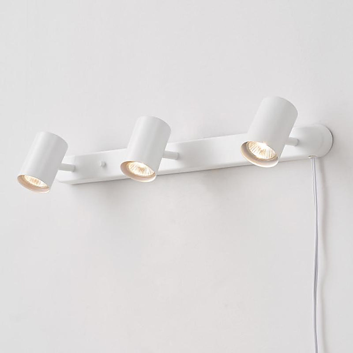 Globe Electric - 60024 - Matte White 3 Lights LED Track Light Fixture