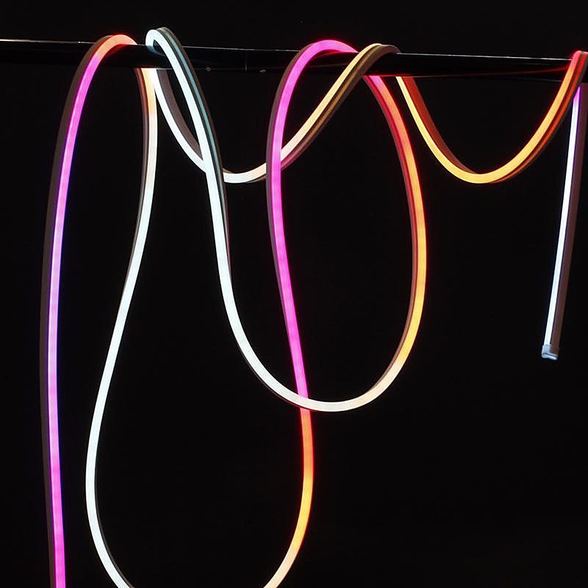 Lifx - LFXNEON6.5 - Smart Home 6.5 Ft. L Color Changing LED Tape Light 1 Pack