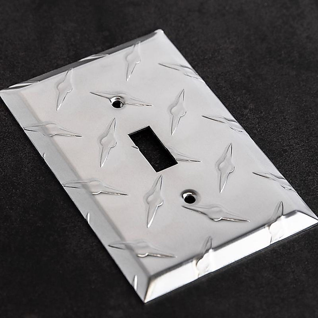 Amerelle - 955T - Diamond Silver 1 Gang Stamped Aluminum Toggle Wall Plate 1 Pack