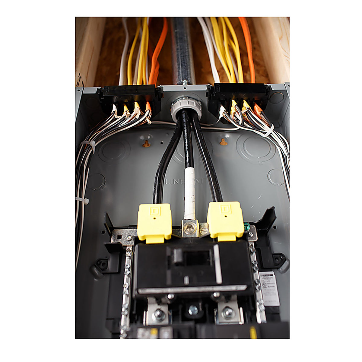 Square D HOM2040M100PQCV HomeLine 100 amps 120/240 volt 20 space 40 circuits Combination Mount Load Center Main Breaker Kit