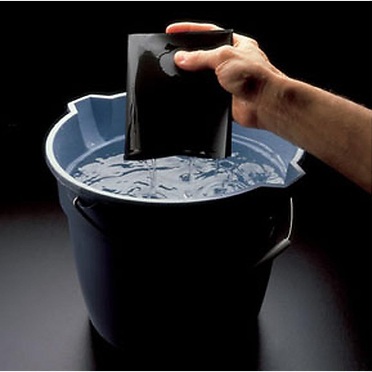 Norton - 39369 - Black Ice Waterproof Sanding Paper Sheets, Grit 2500a, 5-1/2 Inch X 9 Inch, 50/Pack