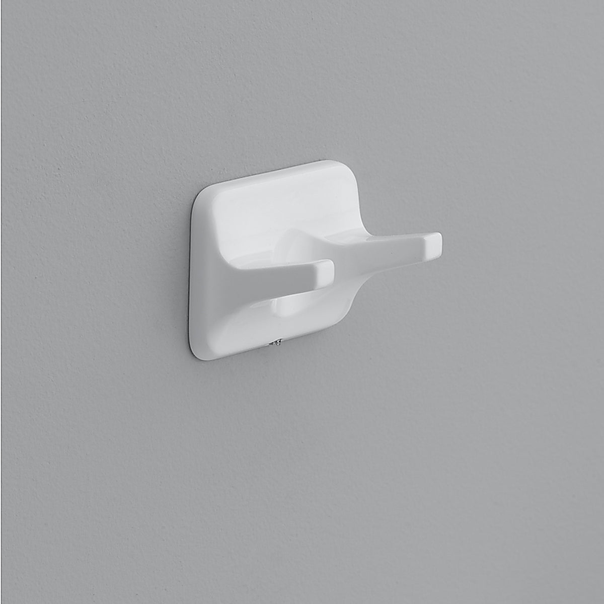 OakBrook 297-030607-OB Zinc Plated White Double Robe Hook