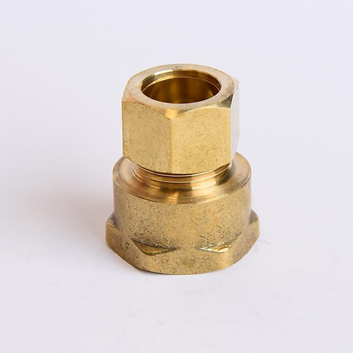 ATC - 6JC120110701043 - 5/8 In. Compression X 3/4 In. D FPT Brass Coupling