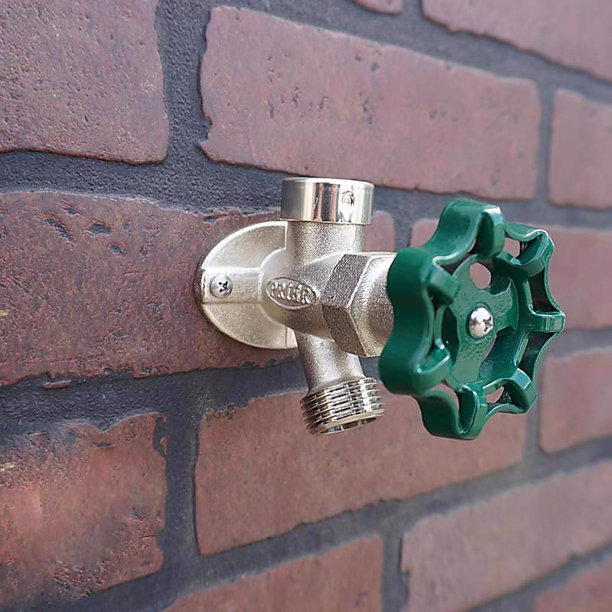 Prier - C-144D08 - 1/2 In. MPT X 1/2 In. Sweat Anti-Siphon Brass Freezeless Wall Hydrant