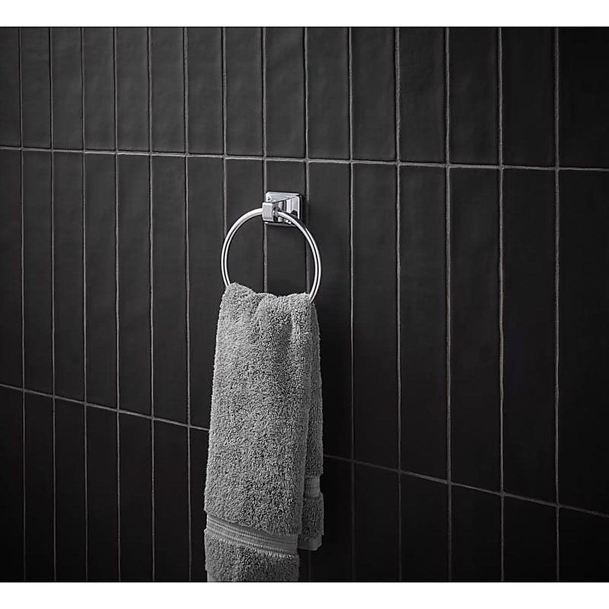OakBrook - BH-OB30001CH - Collection Chrome Towel Ring Die Cast Zinc