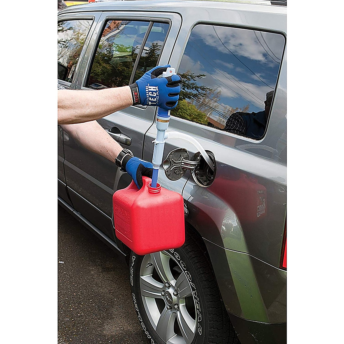 Performance Tool - W54172 - Wilmar Battery Operated Plastic 2.5 In. Fluid Transfer Pump