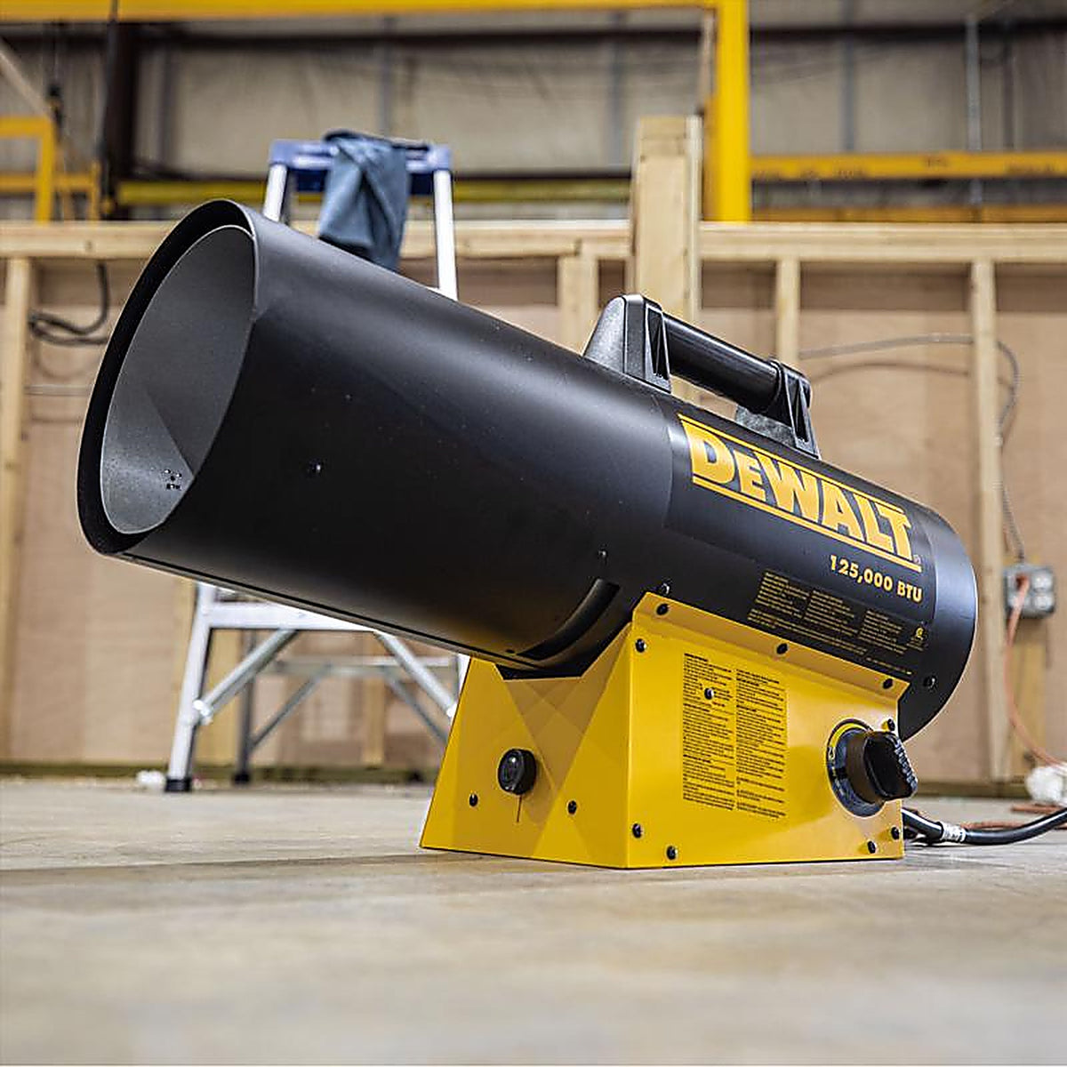 DeWalt F340755 125,000 Btu/h 3000 sq ft Forced Air Propane Portable Heater