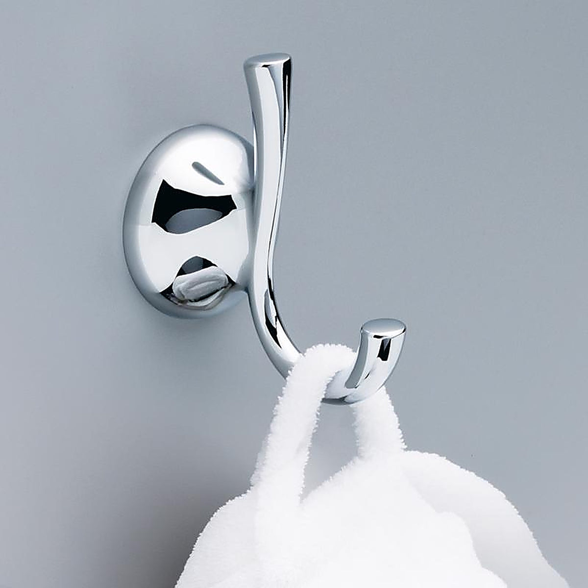 Delta FNDS35-PC Foundations 4.07 in. H X 3.29 in. W X 2.28 in. L Chrome Silver Robe Hook