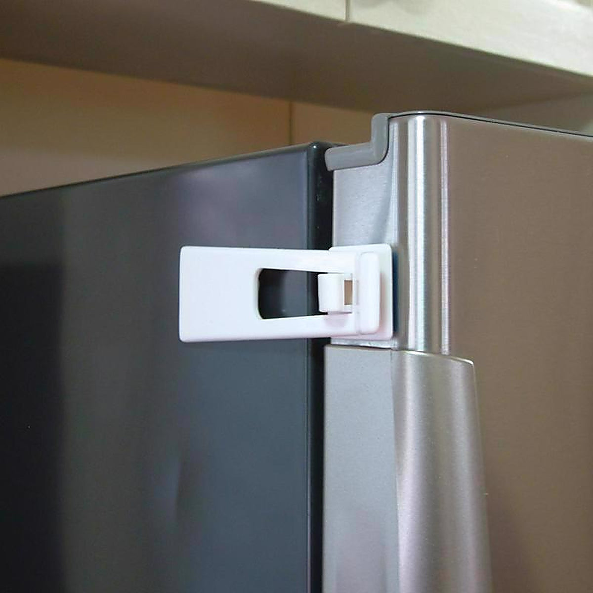 Dreambaby L121 White Plastic Adhesive Appliance Latch 1 pk