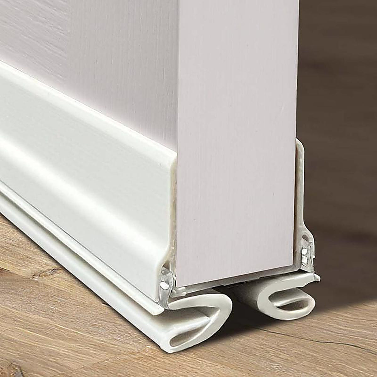 M-D - 43398 - Building Products Cinch White Vinyl Door Bottom for Doors 32 In. L X 1.38 In.