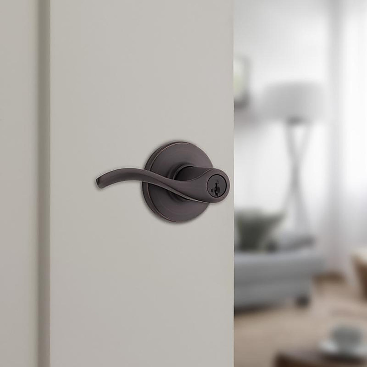 Kwikset - 94050-674 - Smartkey Security Wave Venetian Bronze Entry Door Knob Kw1 1-3/4 In.