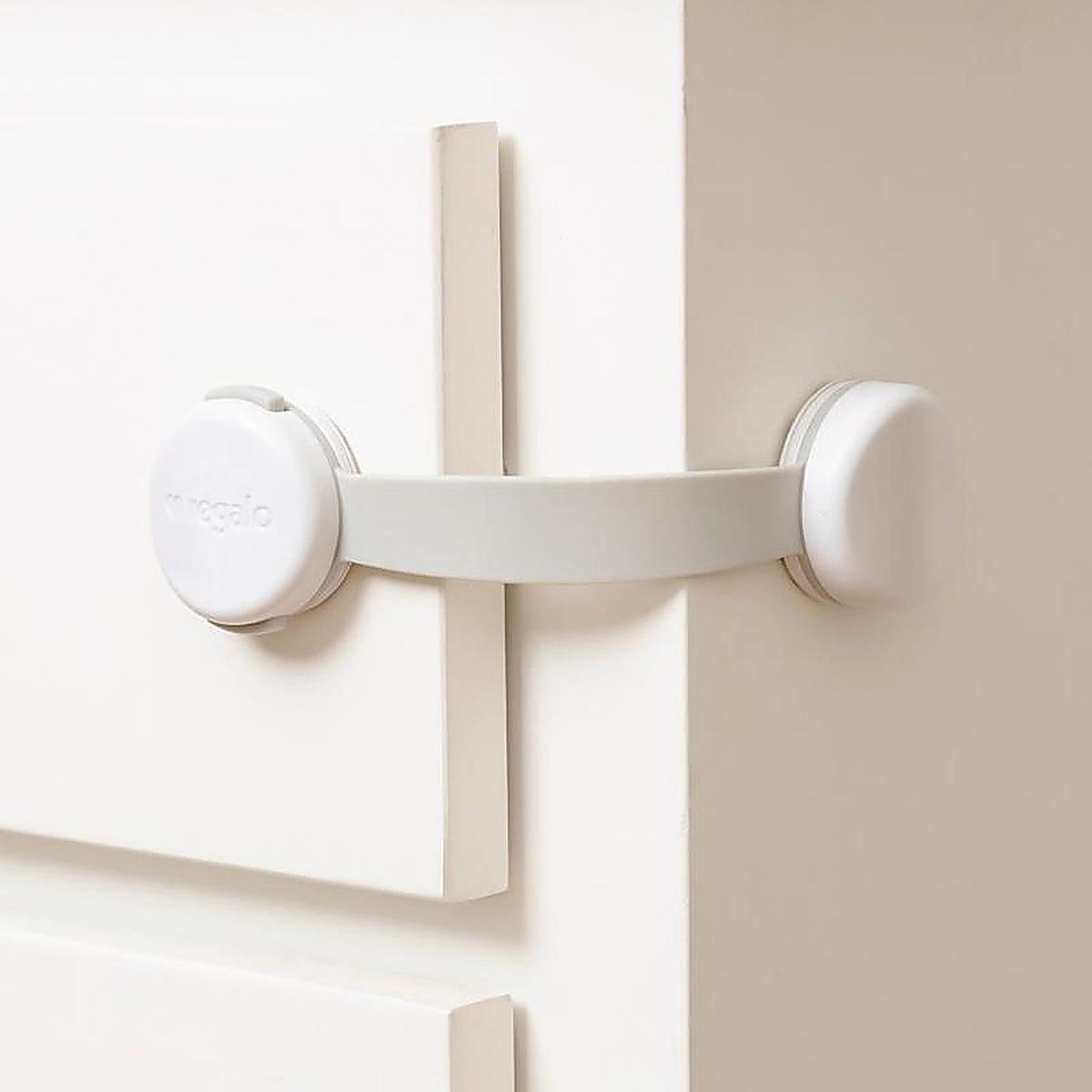 Regalo - 6137 W - Clear Plastic Multi-Use Latch 3 Pack
