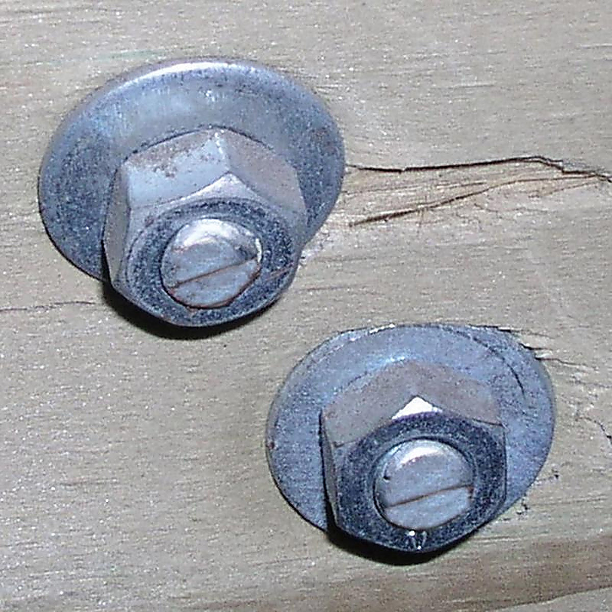 Hillman 140021 10 in. Zinc-Plated Steel SAE Screw Nut 100/Pack