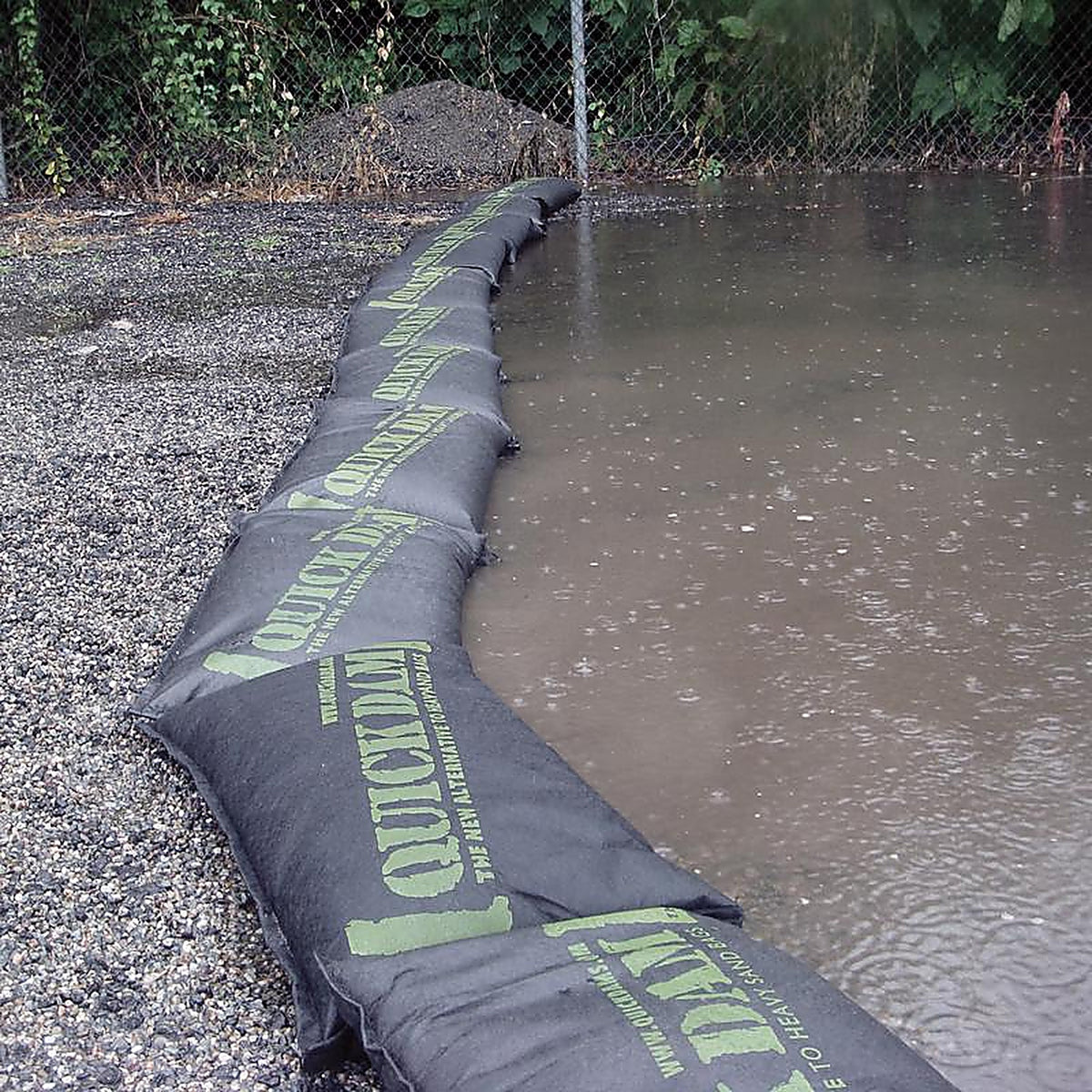 Quick Dam - QD1224-6ES - Flood Bags 3.5 In. H X 12 In. W X 24 In. L Sandless Sandbags 6 Pack