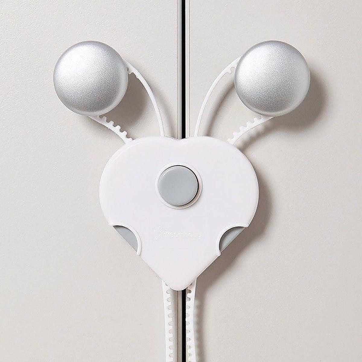 Dreambaby L106A White Plastic Cabinet Flex Lock 1/Pack
