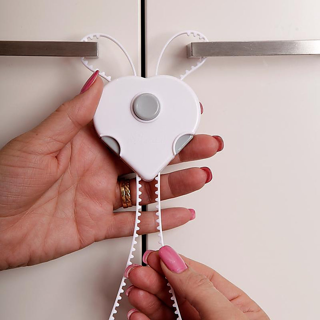 Dreambaby L106A White Plastic Cabinet Flex Lock 1/Pack