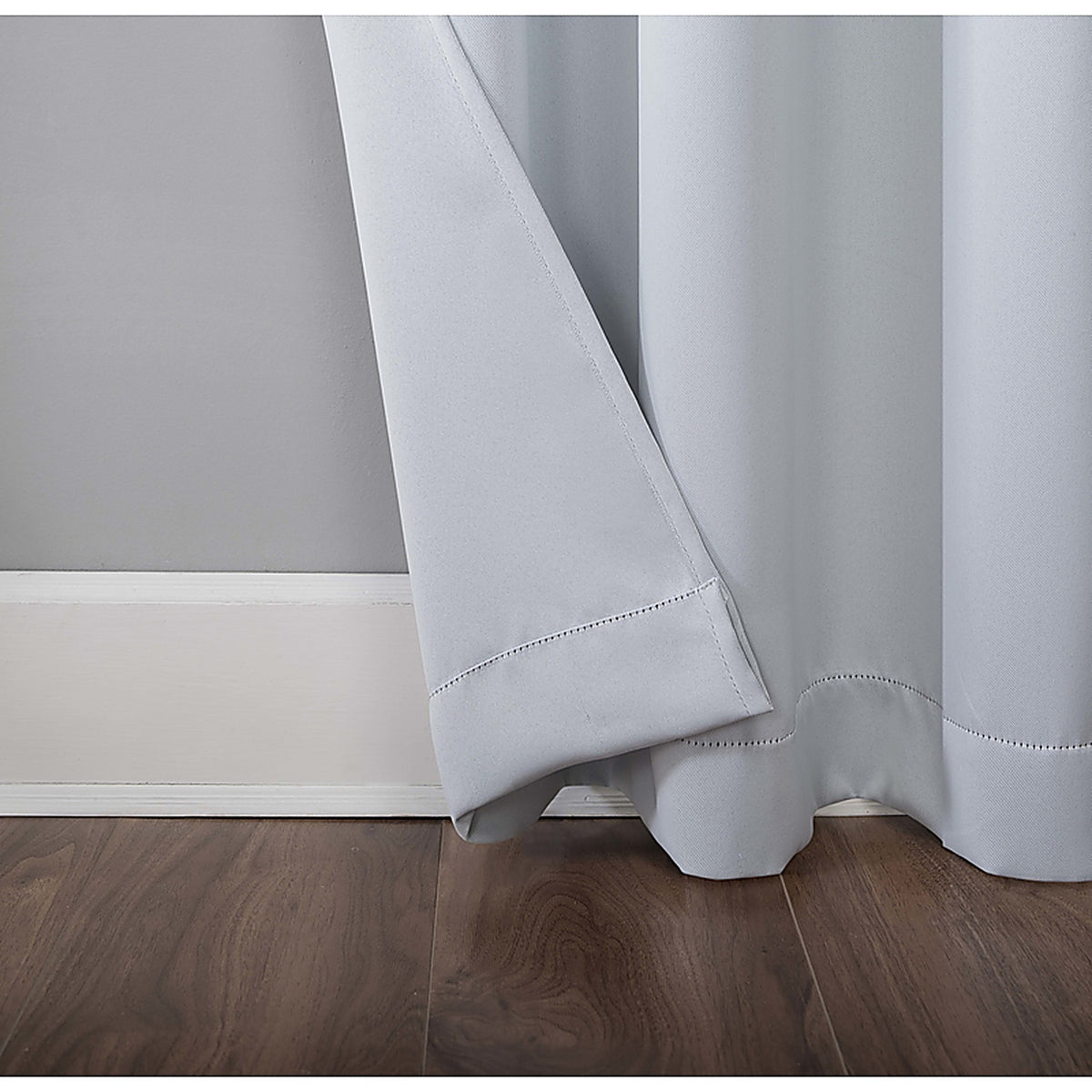 Sun Zero - AC-NRWCH63WHT - Norwich White Blackout Curtains 80 In. W X 63 In. L