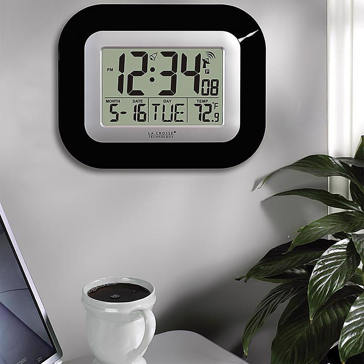 La Crosse Technology - WT-8005U-B - 8.95 In. L X 1.2 In. W Indoor Contemporary Digital Atomic Wall Clock Plastic Bl