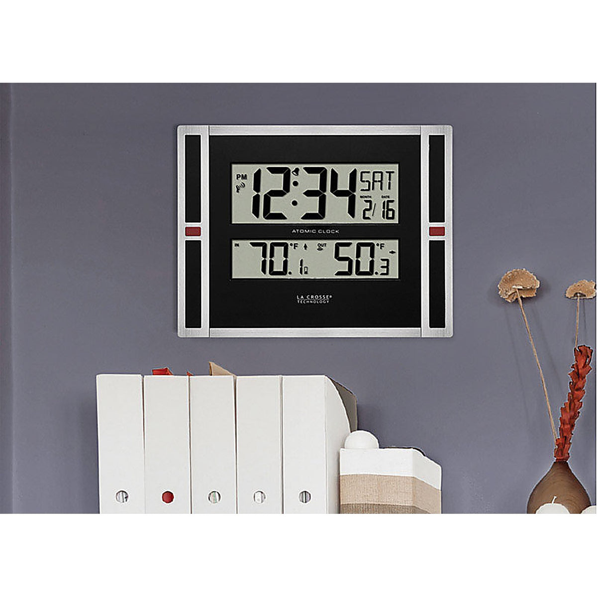 La Crosse Technology - 513-149 - 11 In. L X 1.10 In. W Indoor and Outdoor Contemporary Digital Atomic Wall Clock
