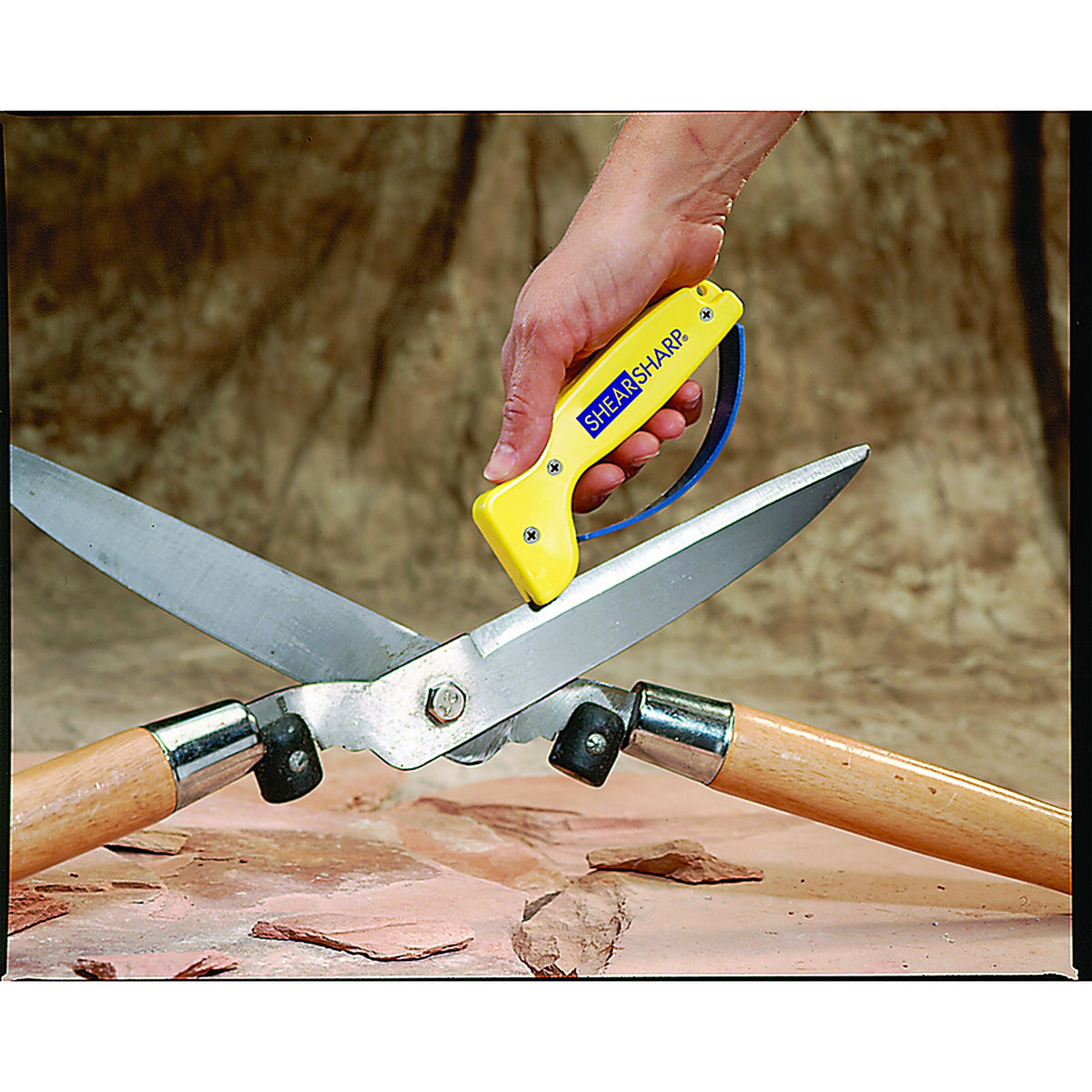 AccuSharp 002 ShearSharp Gloss Tungsten Carbide 1 stage Scissor Sharpener