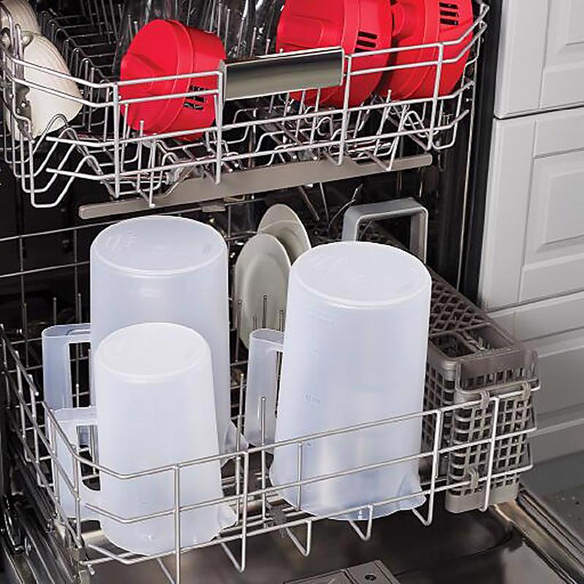 Rubbermaid 2122587 64 oz Pitcher Plastic