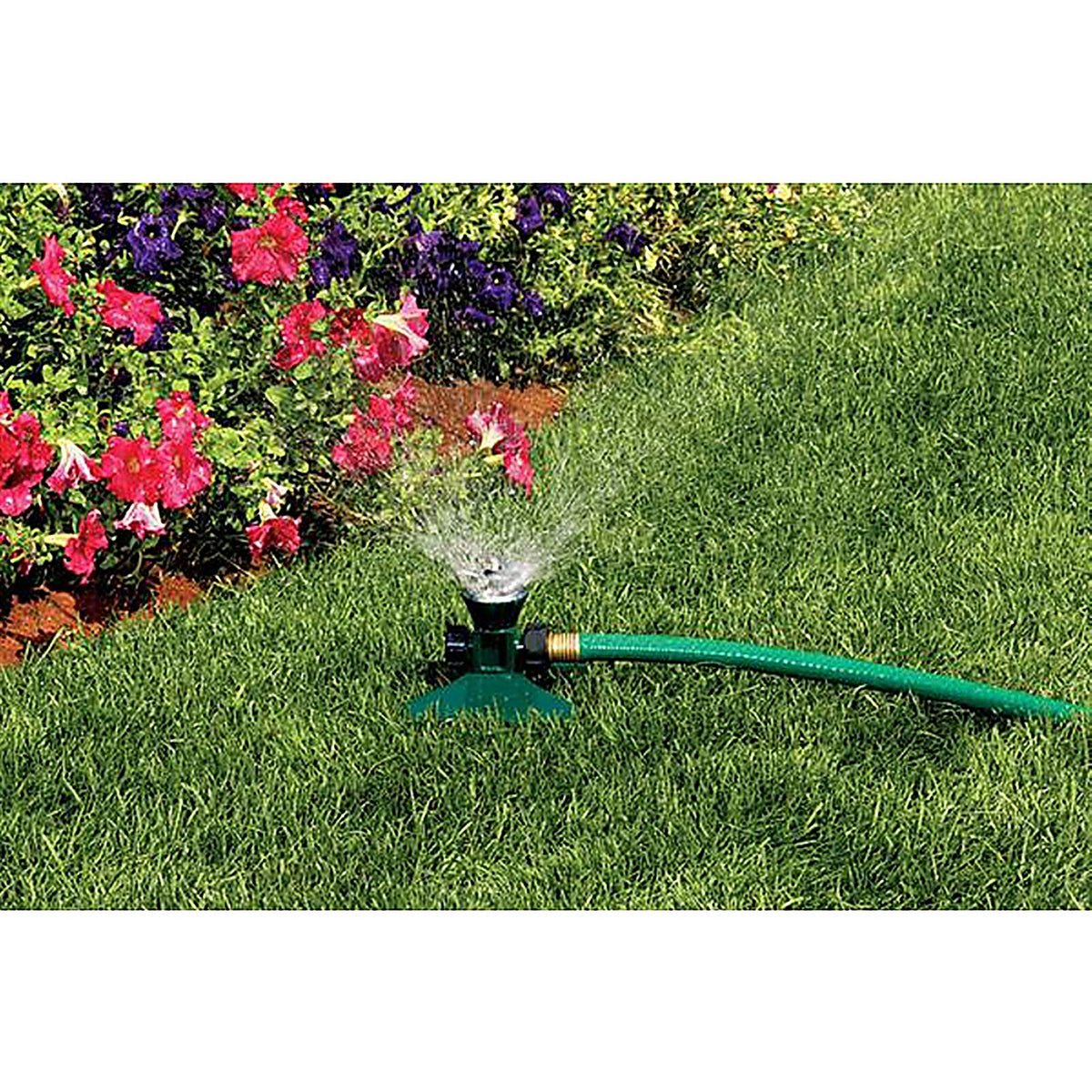 Orbit - 58333N - Cyclone II Zinc Non-Tipping Base Whirling Sprinkler 1250 Sq Ft 1 Pack