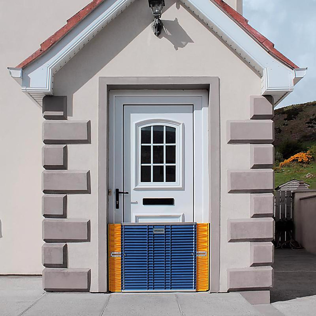 Dam Easy Flood Barrier - DEFB200 - 30 In. H X 30 In. W X 2.75 In. L Flood Barrier 1 Pack