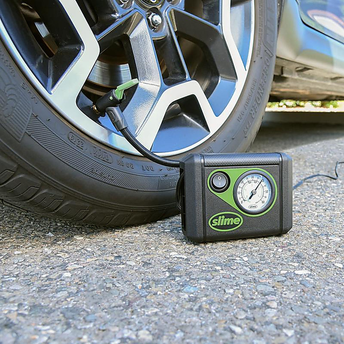 Slime 40059 Tire Inflator Jr. 12 volt 100 psi Tire Inflator/Gauge