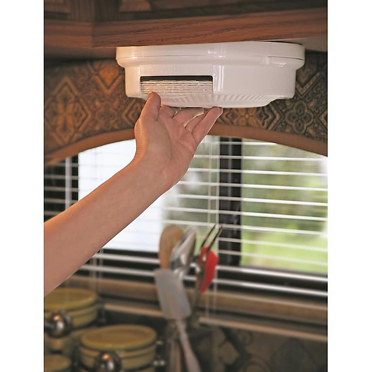 Camco 57001 Paper Plate Dispenser 1 pk