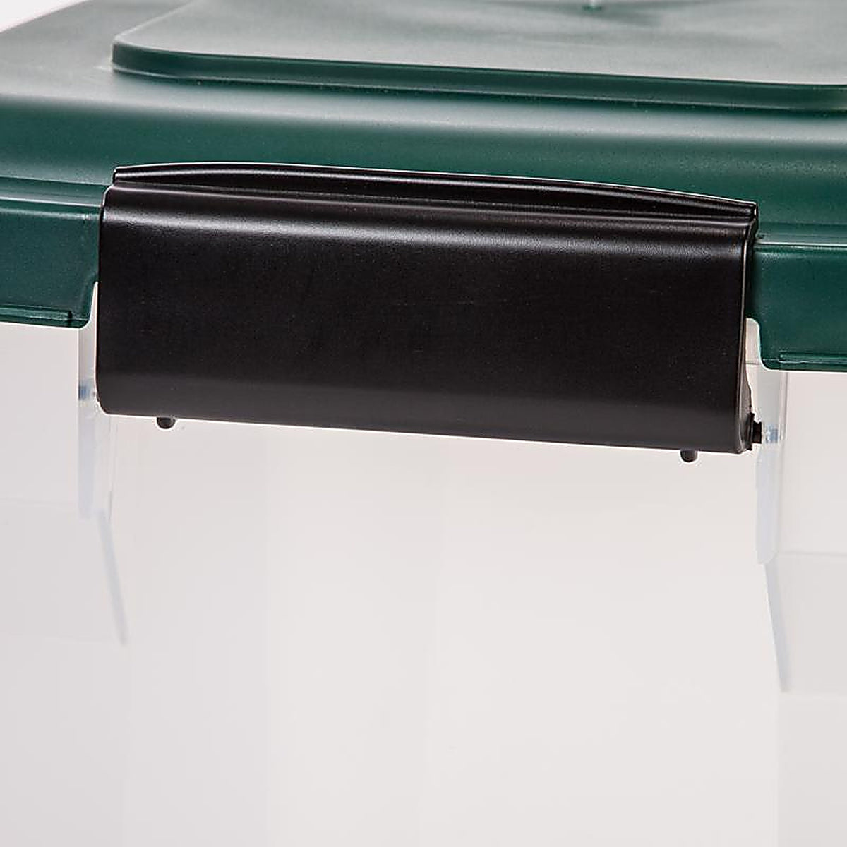 Remington 296001 White/Green Plastic 28 qt. Pet Food Container For All Animals