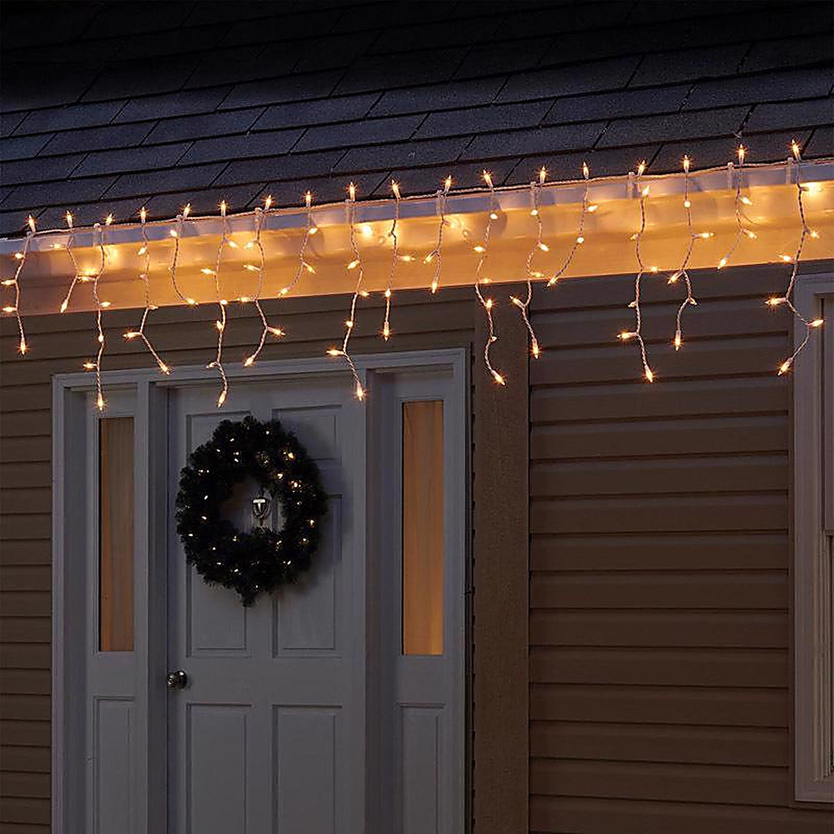 Celebrations 14073-71 Incandescent Mini Clear/Warm White 100 count Icicle Christmas Lights 5.67 ft.
