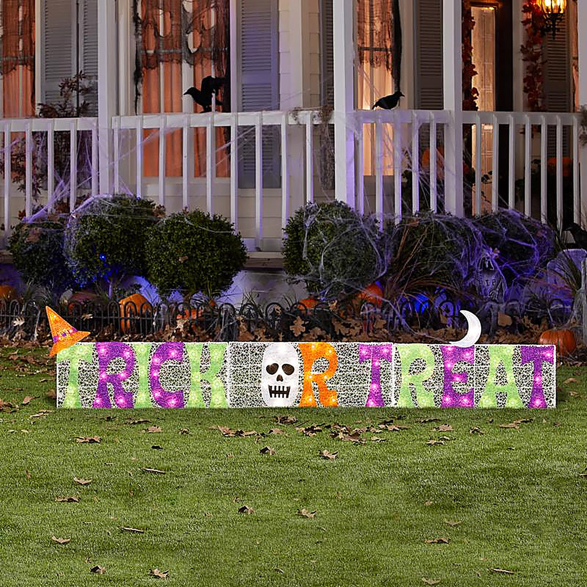 Gemmy 224617 Flat-tastics 15.94 in. LED Prelit Trick-or-Treat Yard Sign Halloween Decor