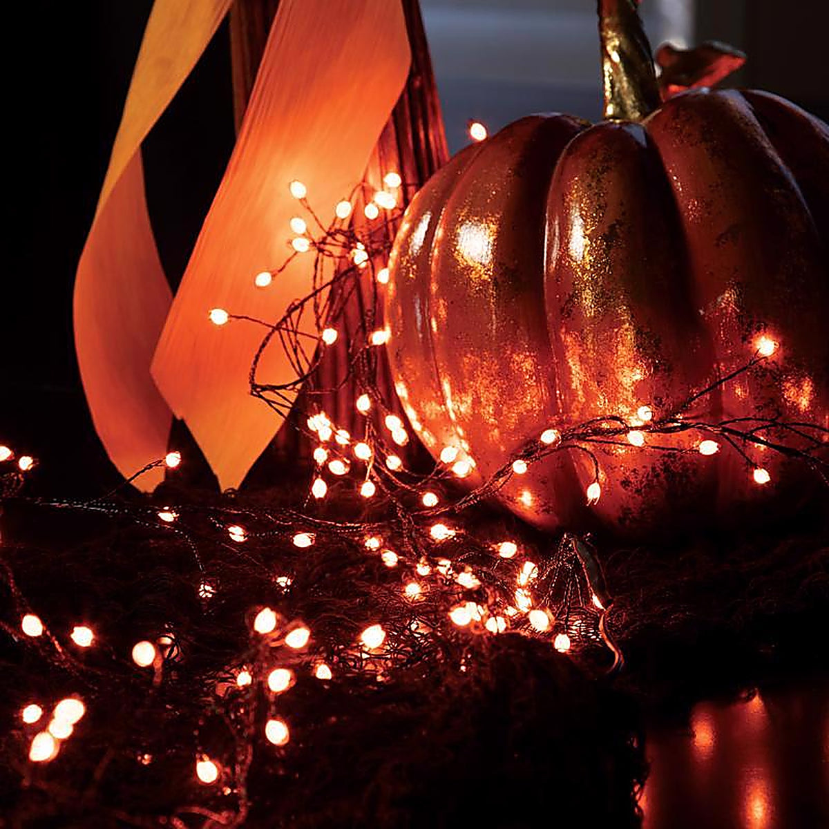 Celebrations - BSCCX250ORA - Orange 250 CT 3 In. LED Prelit Connectable Big Seed Cluster Halloween Lights