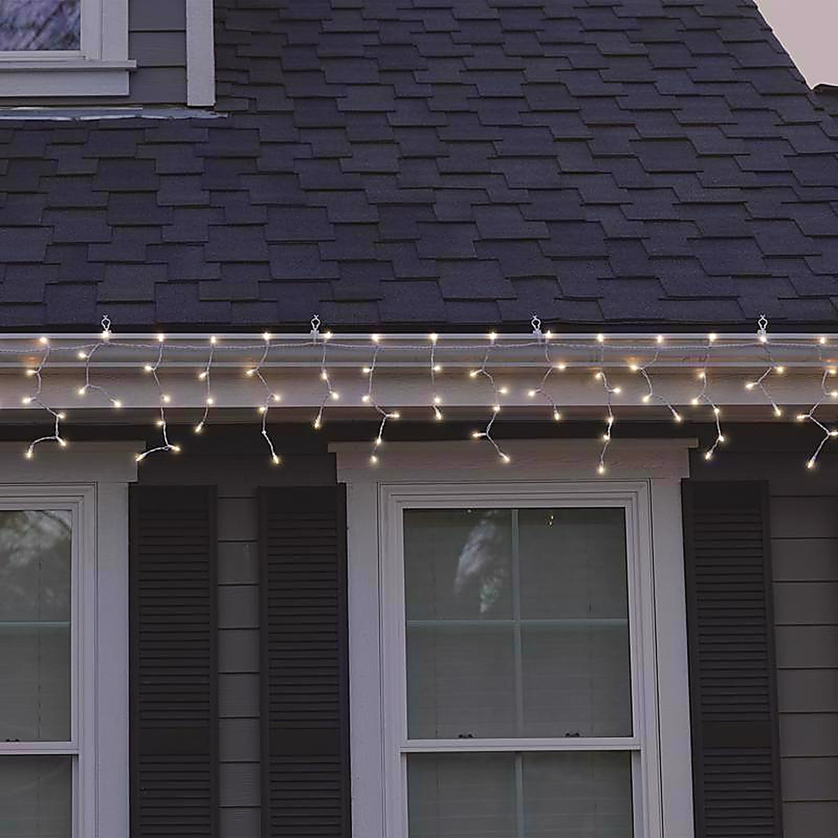 Celebrations - RIC300WWA - Classic LED T5 Warm White 300 CT Icicle Christmas Lights 19.6 Ft.