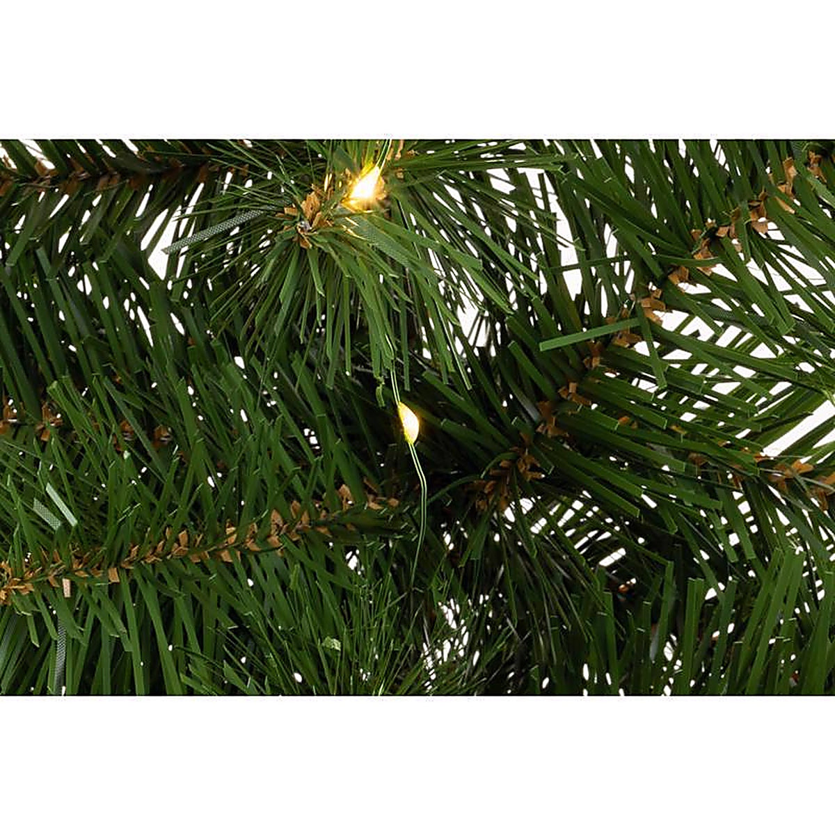 Celebrations - 09-03021A - 6 Ft. L LED Prelit Warm White Cascading Lights Garland