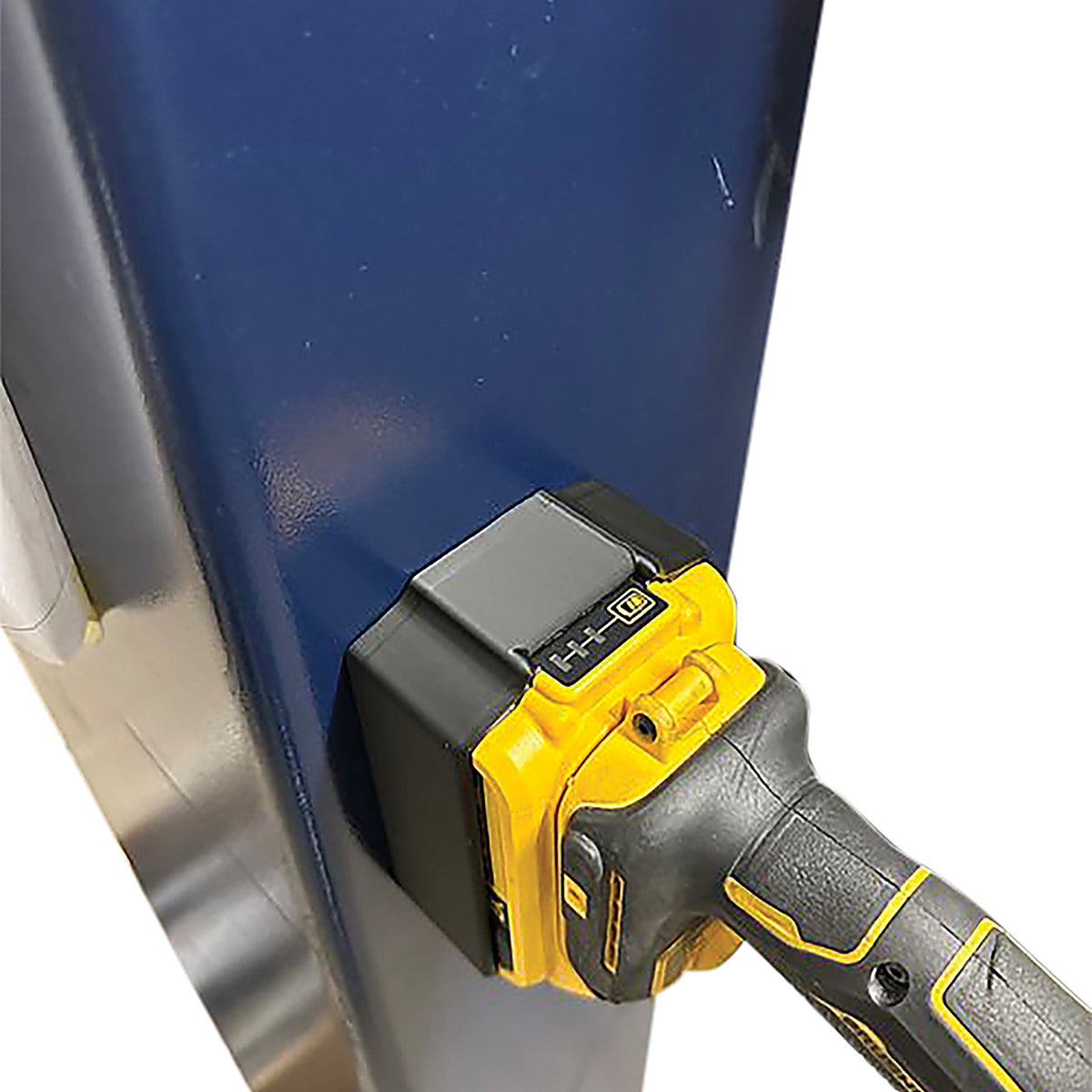 STS Auto Design - DWDCB205Y - STS Dewalt Dcb205 g/ Mb204 Holder